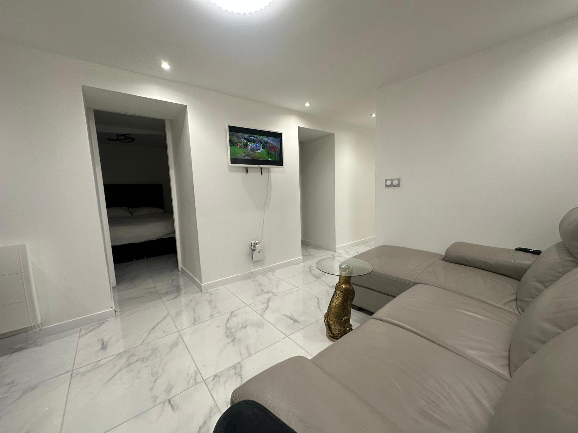 Appartement Calme Moderne Proche De Disneyland Wifi & Cafe Gratuit & Arrivee Autonome 뷰씨 쎙 죠흐쥬 외부 사진
